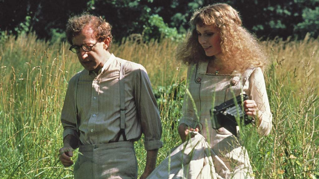 Woody Allen y Mia Farrow en 'La comedia sexual de una noche de verano', 1982.