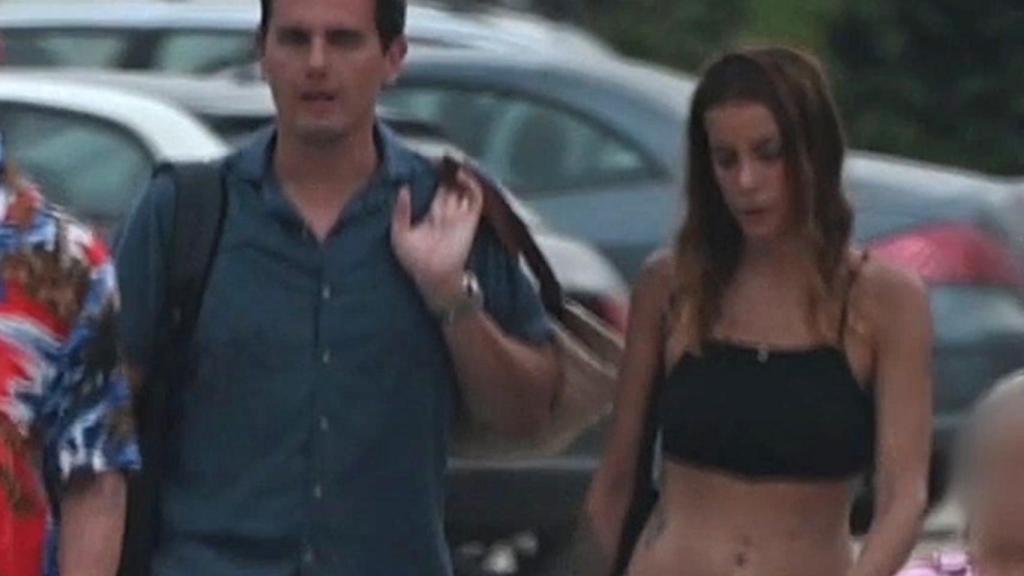 Albert Rivera y Aysha Daraaui en Ibiza.