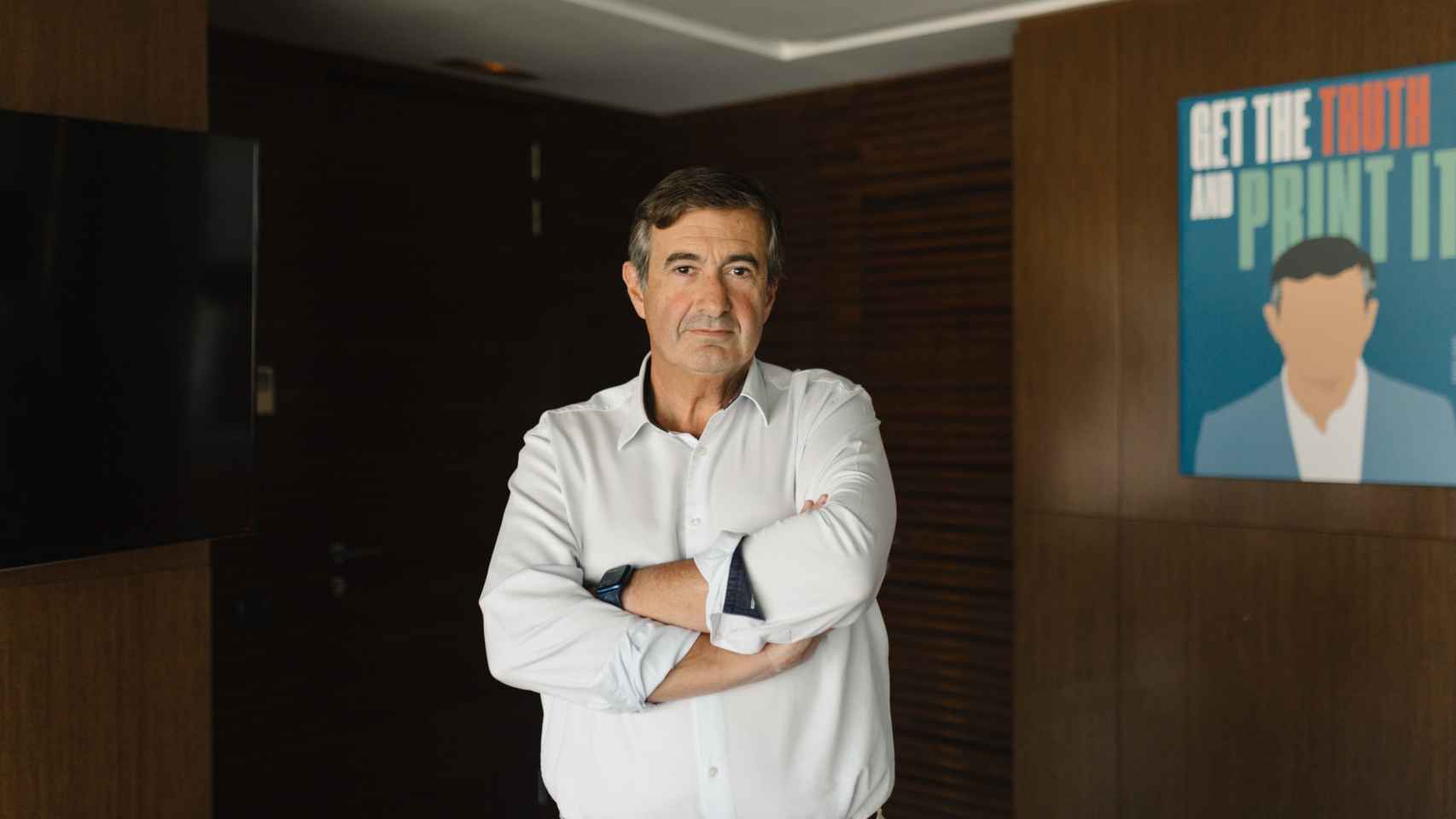 Jordi Juan ha hecho la mayor parte de su carrera en La Vanguardia, aunque también trabajó en el ámbito de la consultoría privada.