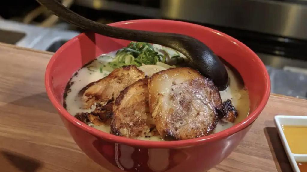 El espectacular ramen tonkotsu de Sen-no-Kaze