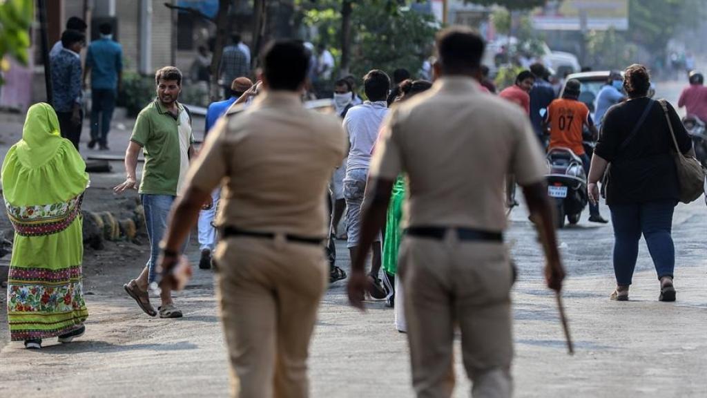 Imagen de archivo de dos policías de India.