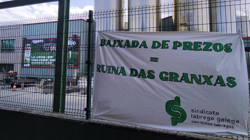 Pancarta Sindicato Labrego Galego.