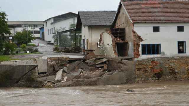 Varias casas afectadas por las inundaciones en Eslovenia.