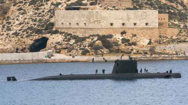 Submarino Tramontana llegando a su base en Cartagena