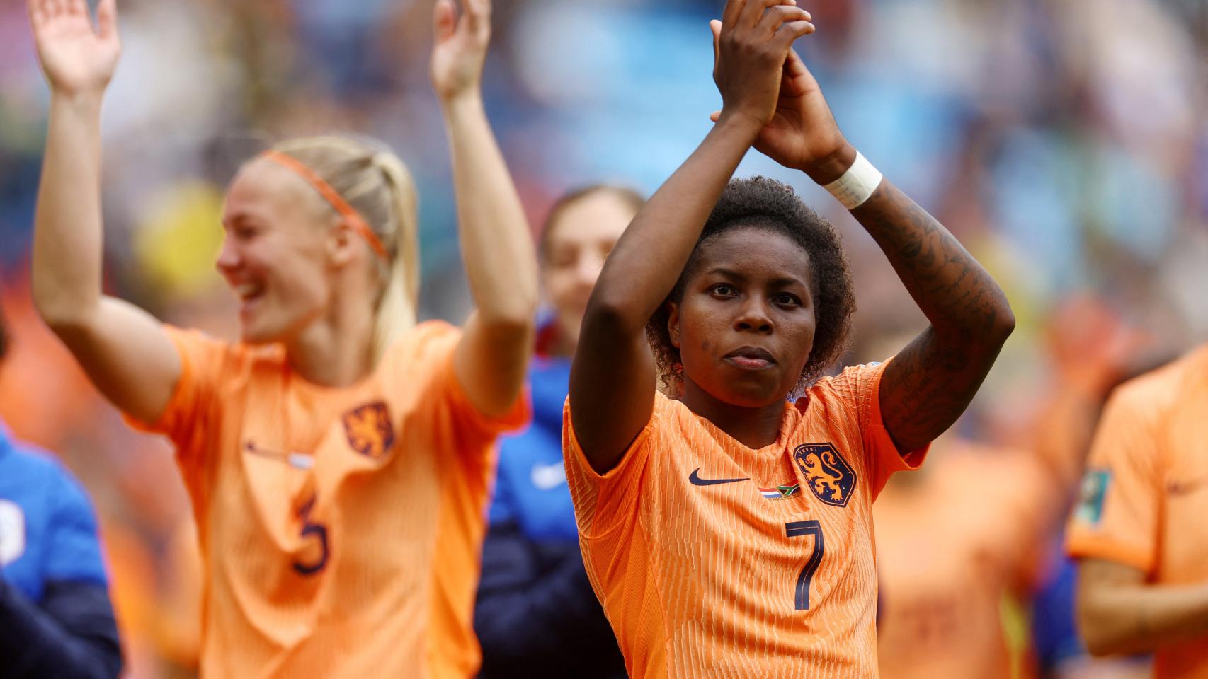 Las jugadoras de Países Bajos celebran su victoria frente a Sudáfrica.