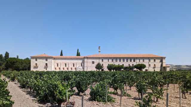 Abadía Retuerta: Un hotel de lujo en un antiguo monasterio con restaurante Michelin rodeado de viñedos