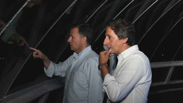 Manuel Serrano (izquierda) y José Belda (derecha) en el Mirador del Agua.