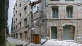 Edificio reformado en el número 13 de la Calle Real, en Vigo.
