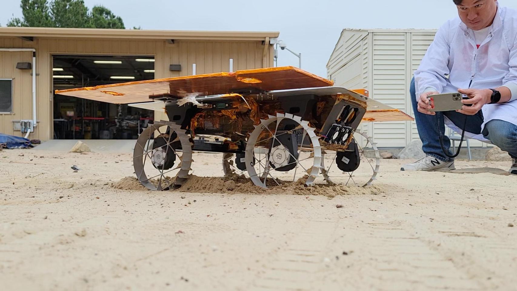 Prototipo de rover para misión CADRE