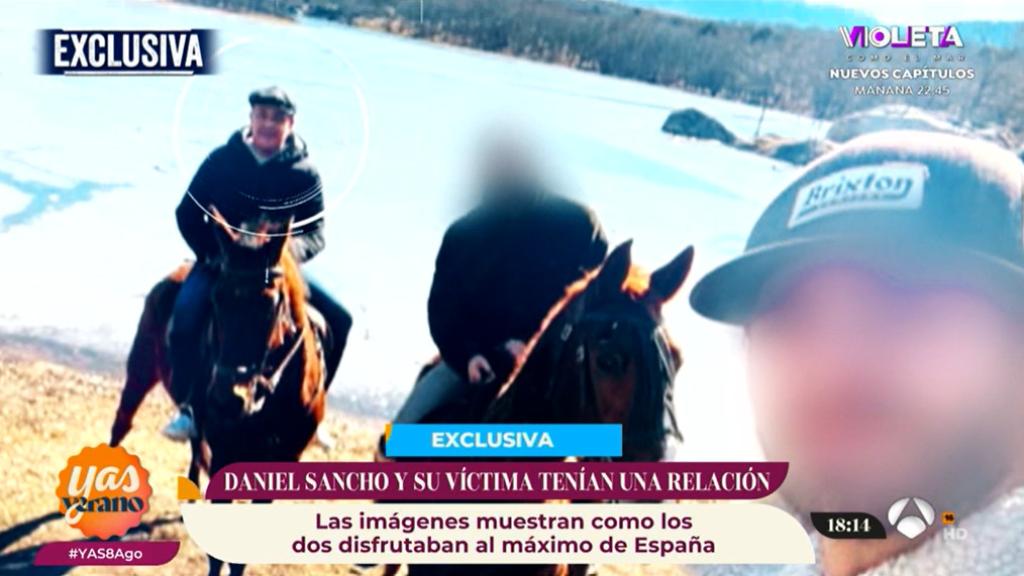Daniel Sancho y Edwin Arrieta montando a caballo en Segovia