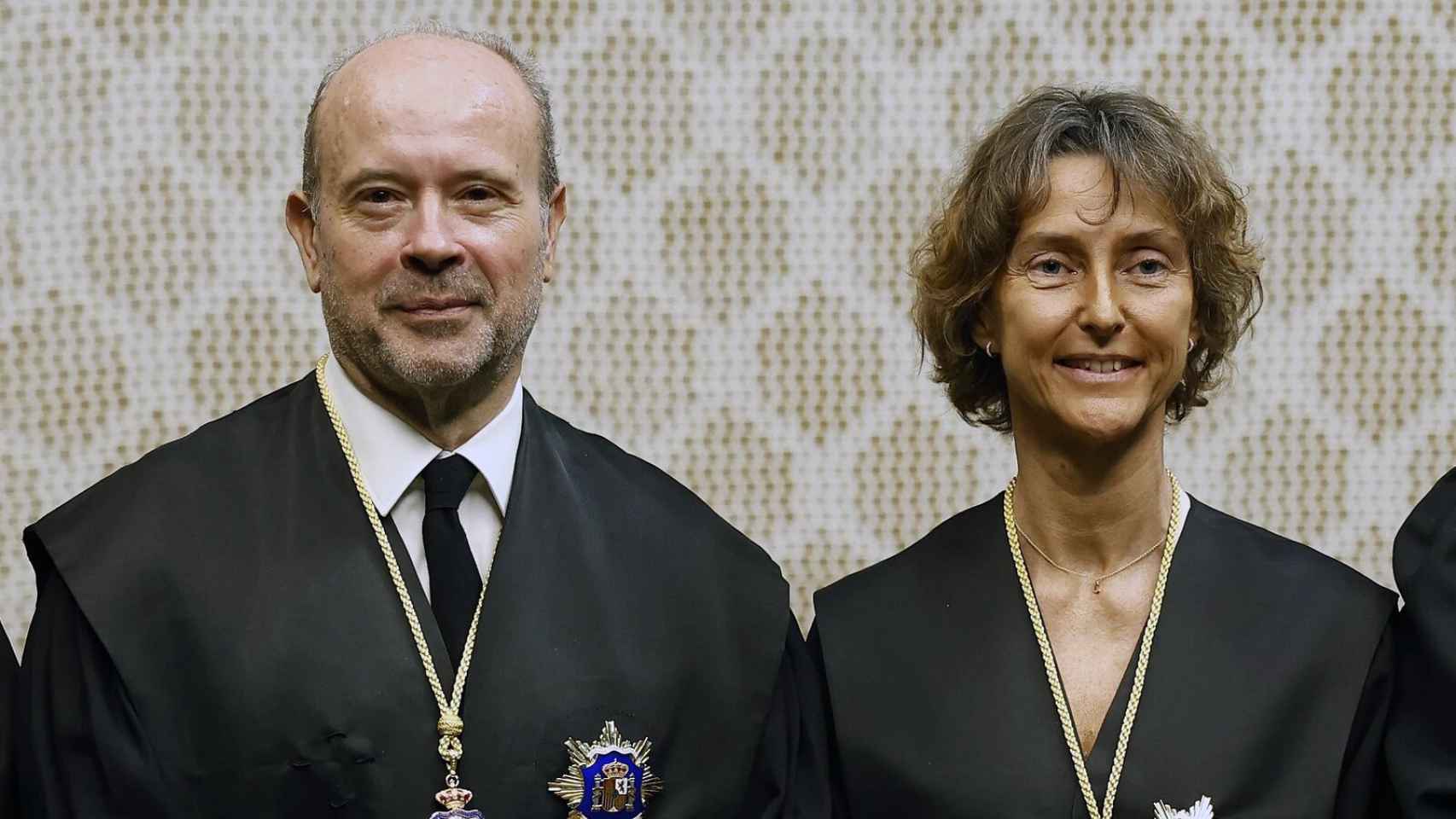 El exministro Juan Carlos Campo y la exasesora de Moncloa Laura Díez, en su toma de posesión como magistrados del Tribunal Constitucional.