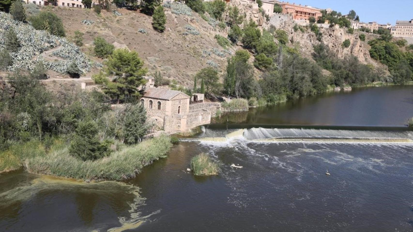 El río Tajo a su paso por Toledo.