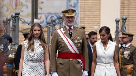 La Princesa Leonor, el Rey Felipe VI y la Reina Letizia, el pasado 7 d ejulio durante la entrega de Reales Despachos en la Academia General Militar de Zaragoza.