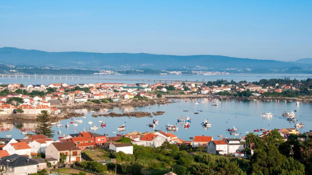 Vista de Illa de Arousa, una de las islas de la ría de Arousa