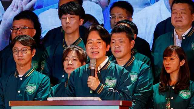 El vicepresidente de Taiwán , William Lai, pronuncia un discurso en el congreso anual del gobernante Partido Democrático Progresista en Taipéi.
