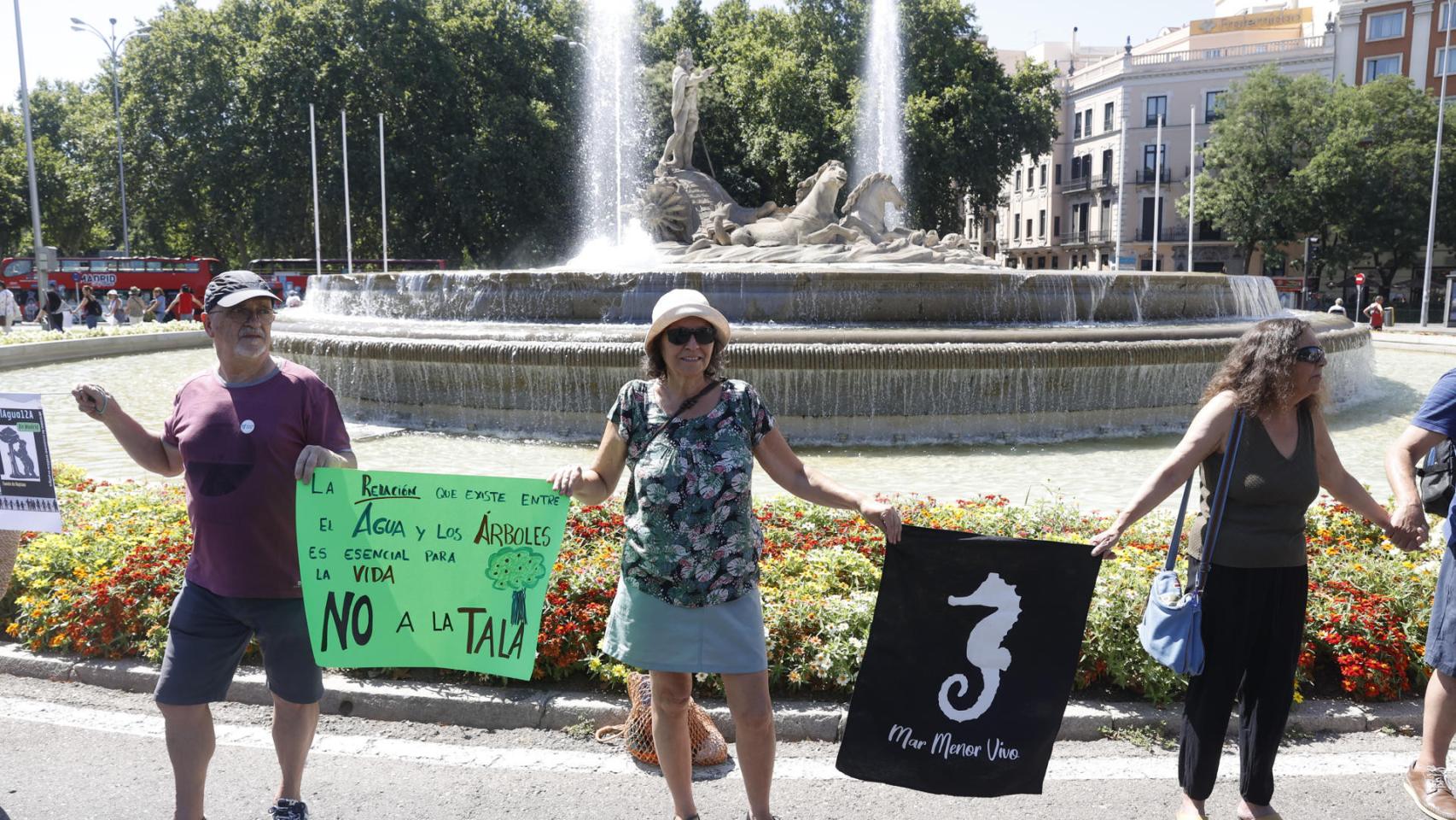 La iniciativa Abrazo al Agua, es sábado, en Madrid.