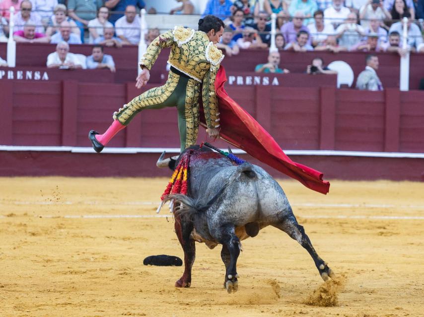 Cogida a David de Miranda.