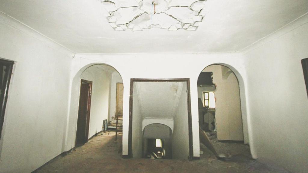 Interior abandonado del Palacio de Cerceda