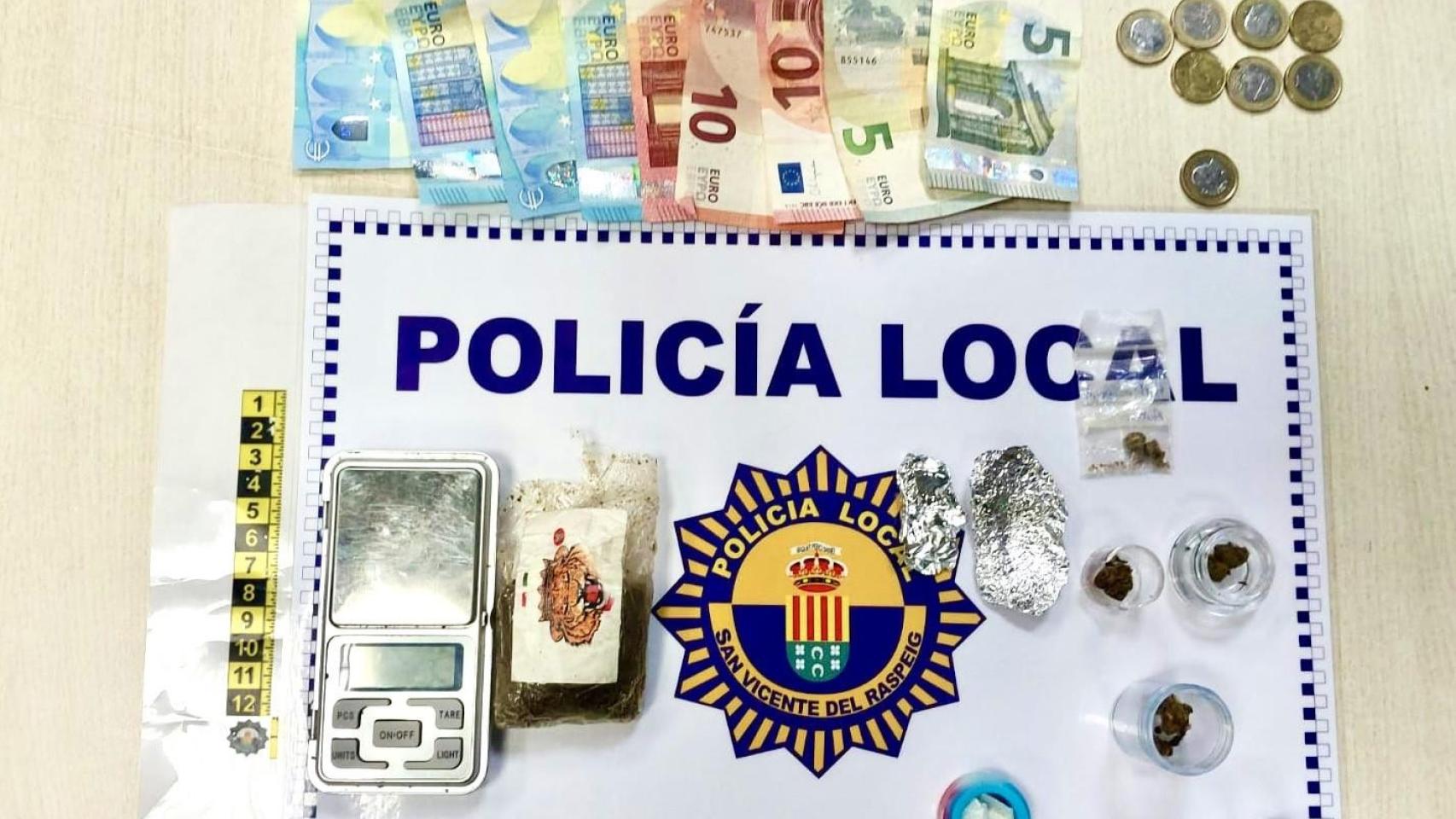 material intervenido por la Policía Local de San Vicente.