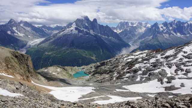 La zona de deshielo del Belverdere y el macizo del Mont Blanc.