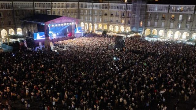 La plaza de María Pita durante Los 40 Summer Live.