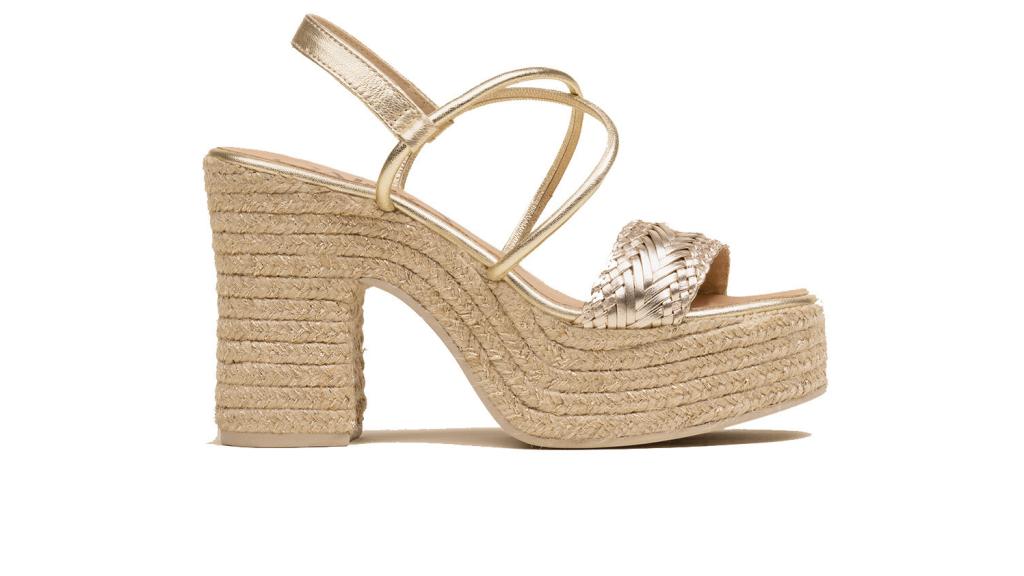 Sandalias de Yao Platino, de Gaimo. Precio: 105,00 euros