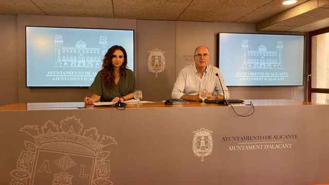 Rueda de prensa posterior a la Junta de Gobierno del Ayuntamiento de Alicante.
