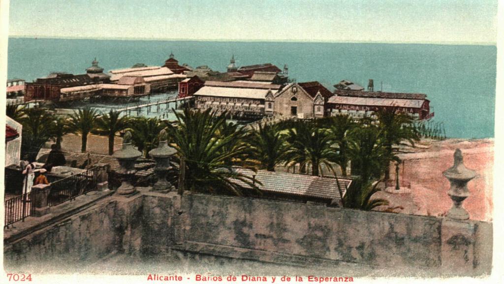 Baños de Diana y Esperanza. Alicante a principios del siglo XX.