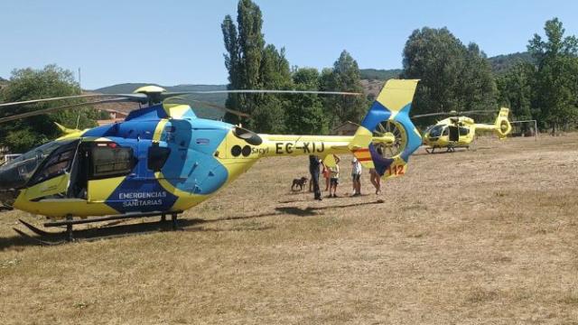 El helicóptero del Sacyl en el paraje Fuente El Túnel