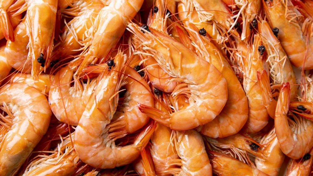 3 recetas con langostinos de un chef con estrella Michelín que te harán quedar como un maestro de la cocina