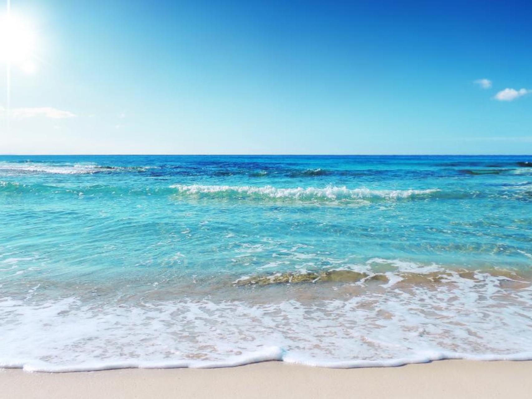 Esta es la playa con el agua más caliente de toda España: se llegan a  alcanzar temperaturas de 30 grados