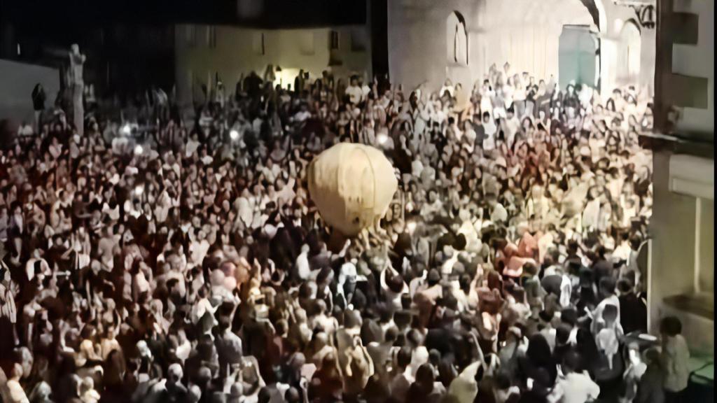 Lanzamiento simbólico del hermano pequeño del globo de Betanzos en A Coruña