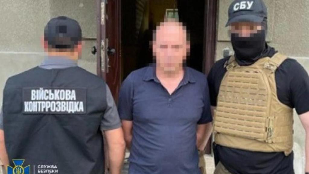 Este traidor a UCrania fue detenido esta semana por el SBU, cuando trataba enrolarse en las fuerzas armadas para proporcionar información desde dentro.