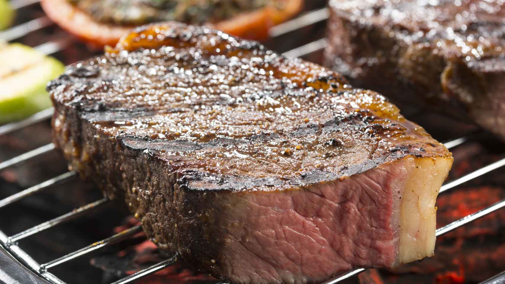 'La Vaquería': el restaurante donde puedes cocinar tu propia carne a la brasa.