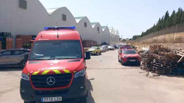 Camiones de Bomberos de Mallorca en Terracor,  tras el aviso de accidente.