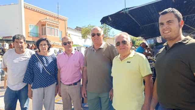 Alcaldes de Aldeadávila de la Ribera y Villarino de los Aires, junto a concejales
