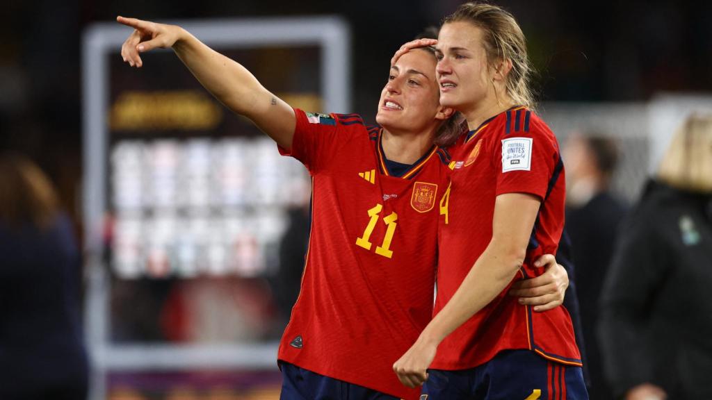 Alexia Putellas e Irene Paredes, durante la celebración del Mundial