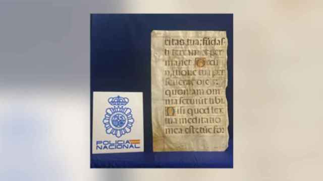 Manuscrito musical del siglo XVI recuperado por la Policía Nacional.