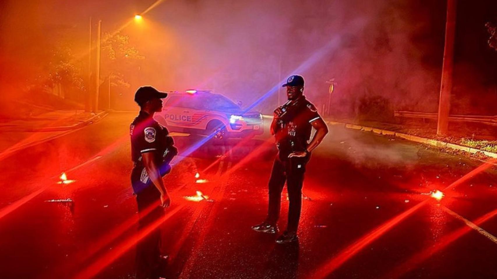 Dos policías de Washington DC en un control policial