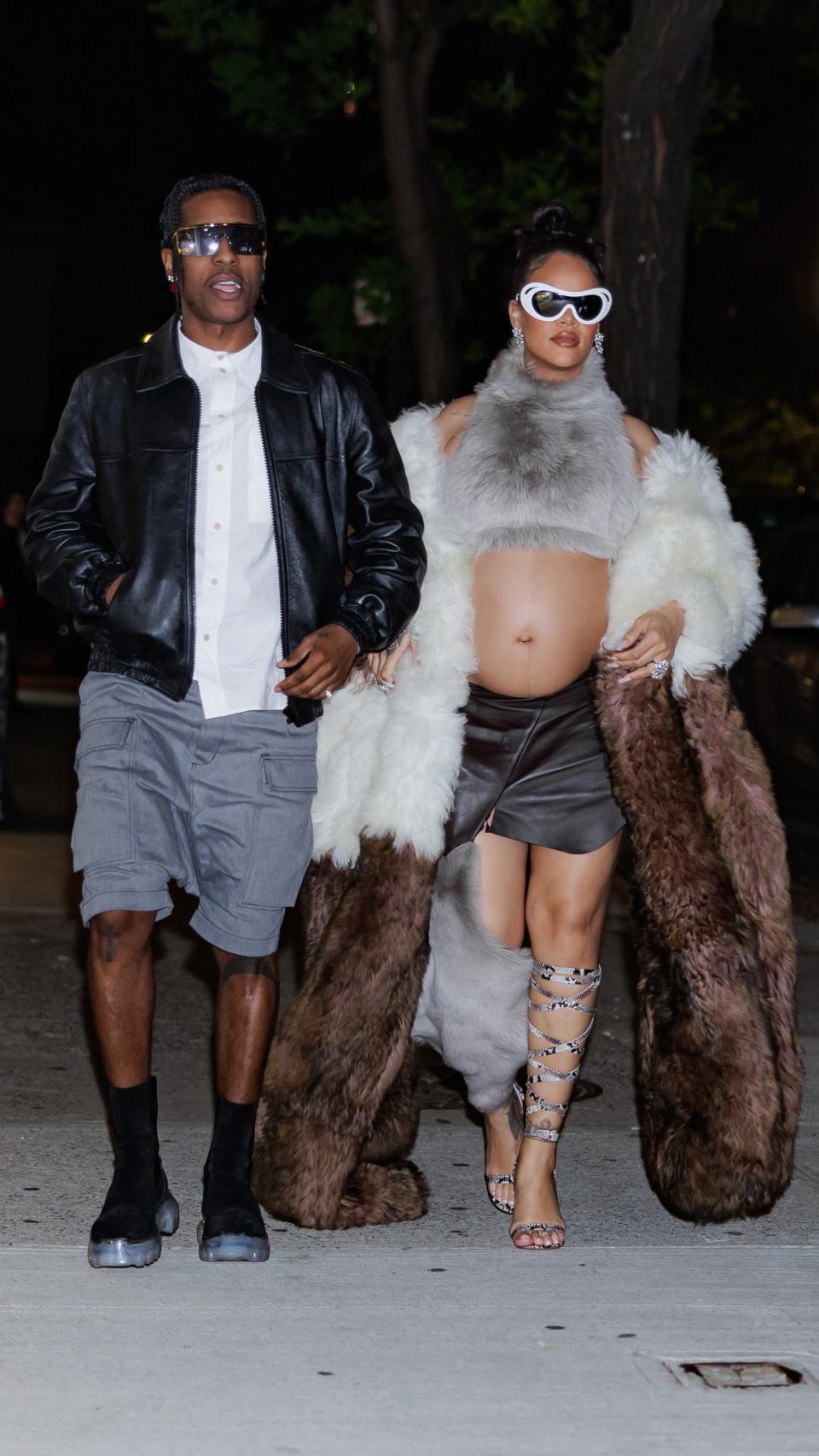 Rihanna y su razón de amor caminando por Brooklyn, el pasado mes de mayo.