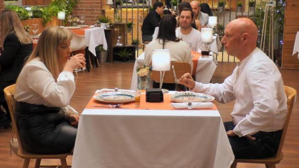 Eloy y Mercedes durante su cena en 'First Dates'