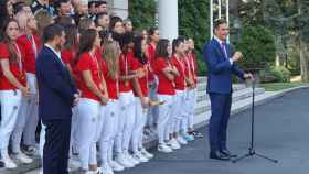 Pedro Sánchez recibe a las campeonas del Mundial en La Moncloa