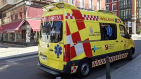 Una ambulancia del Sacyl del Servicio de Emergencias del 112 en Valladolid