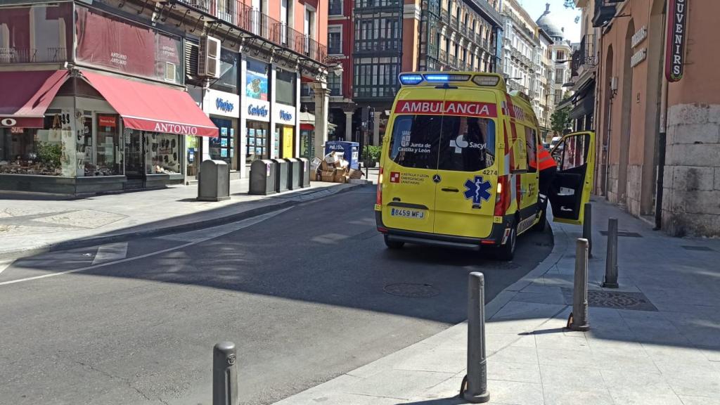 Una ambulancia del Sacyl, Servicio de Emergencias del 112, en Valladolid
