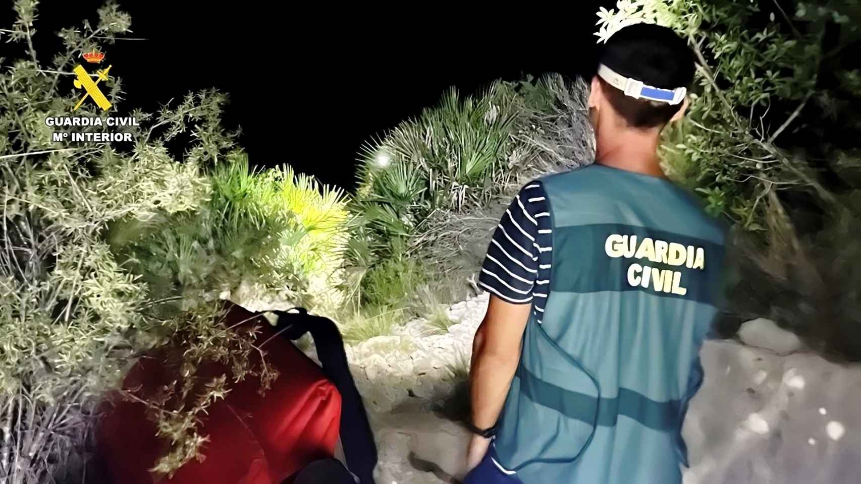 Un momento de la operación de rescate del senderista fallecido en la ruta de La Vall de Laguar.