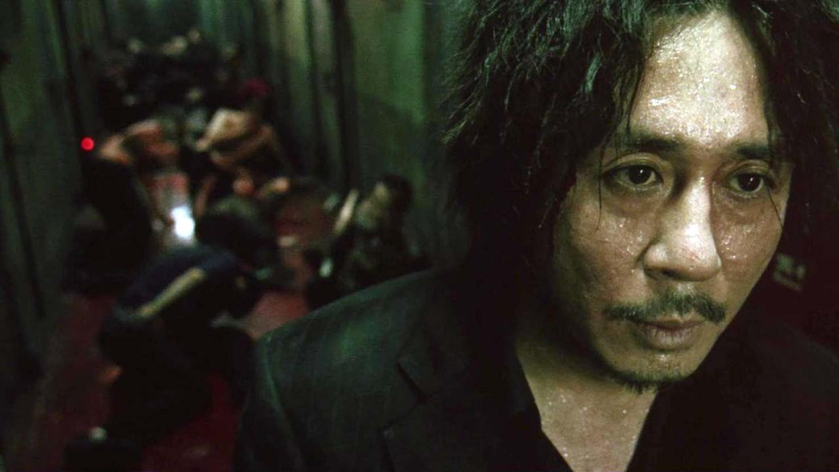 20 años de 'Oldboy': cómo se rodó la icónica pelea del pasillo y cuál es su significado