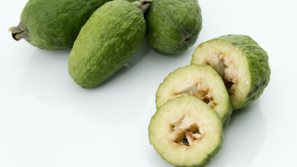 Feijoa.