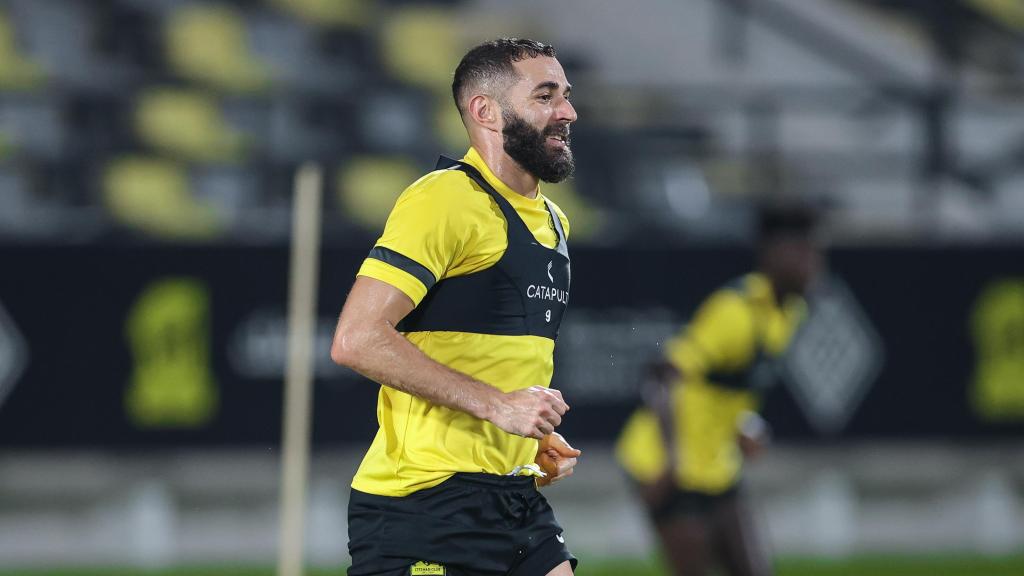 Karim Benzema, en un entrenamiento con el Al-Ittihad .