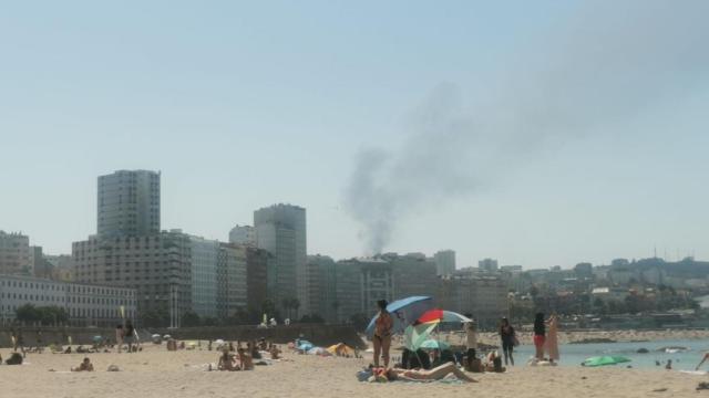 Humo negro en A Coruña.