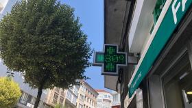 Un termómetro marca más de 30ºC en Santiago de Compostela